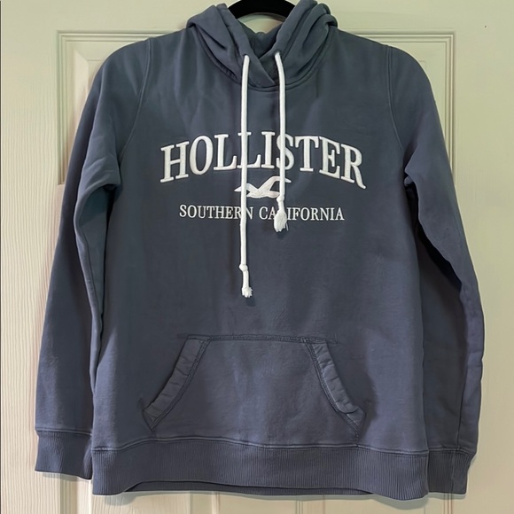 Hollister Tops - Hollister hoodie sweatshirt